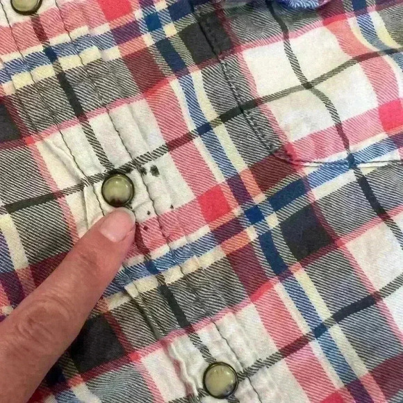 Jachs girlfriend size medium snap button down flannel - Picture 8 of 8